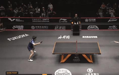 WTT福冈男单半决赛，林诗栋在2-0领先的情况下被张本智和赢下第三局，张本智和高