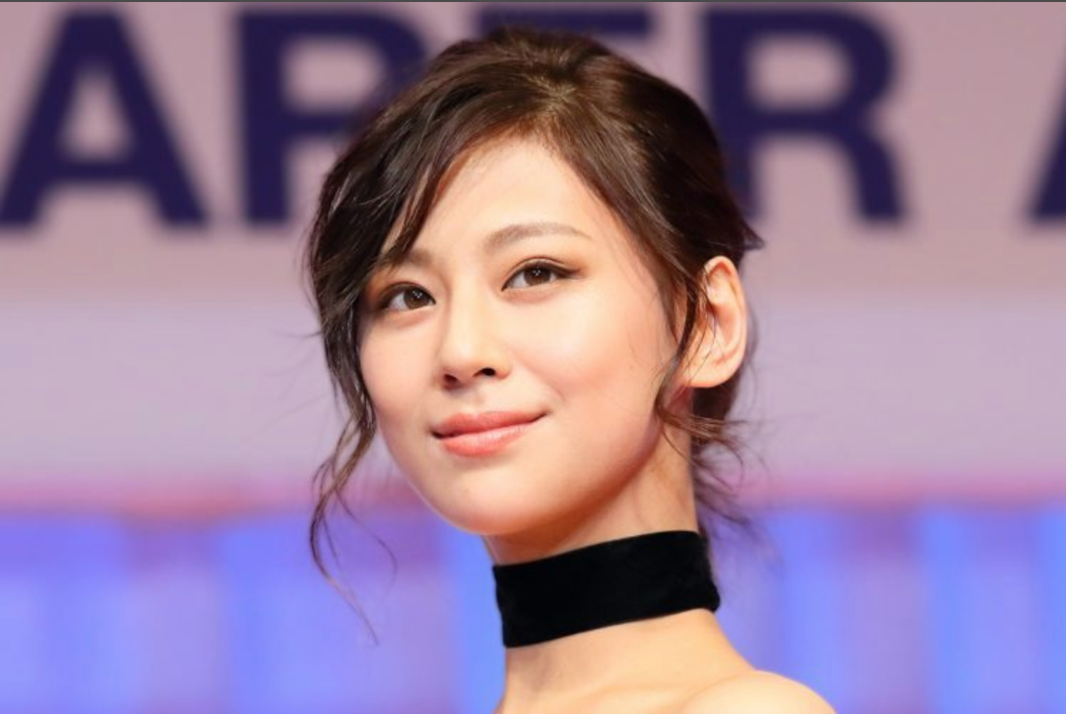 西内玛丽亚宣布退出演艺圈 称因亲属纠纷决定引退 否认个人参与31岁的演员兼模特西