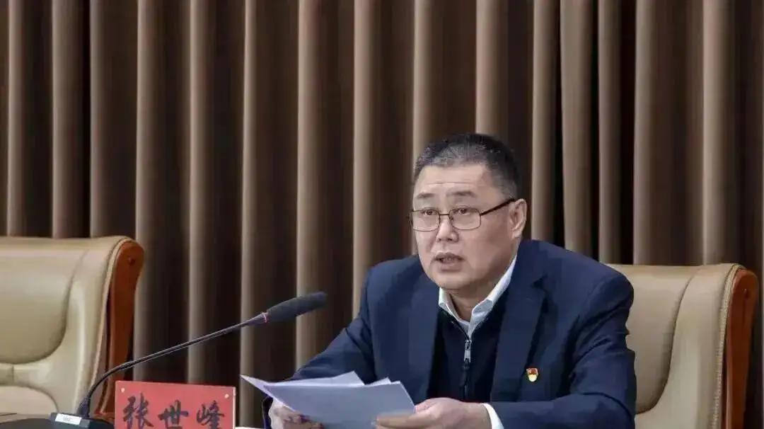 国家正气之风刮到了吉林，白山市交通局长张世峰主动投案接受审查
 
7月24日，吉