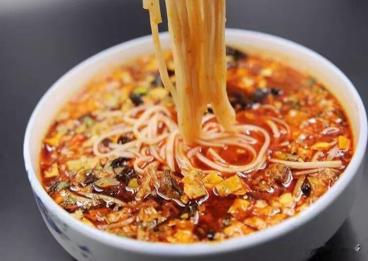 西安艳阳天西府饭嫽扎咧来西安必吃的美食是什么？陕西美食打卡地 西安必打卡餐馆 西