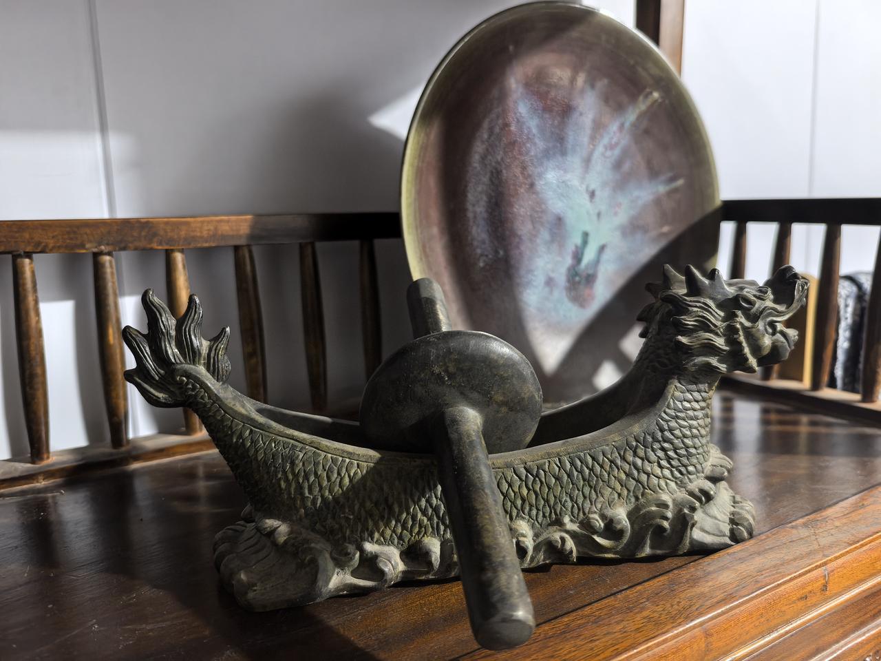 刚刚一个拍照太奇妙了！无意中的一个拍照，我竞拍出一个奇异的组合！像什么说说看，是