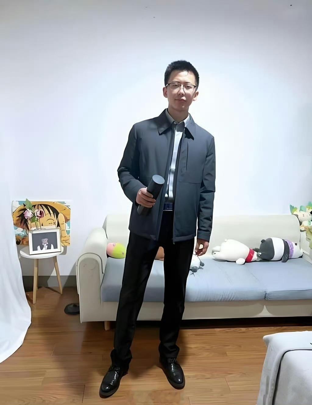 北方网友：妈妈为支持自己进步，连衣服和茶杯都买好了。