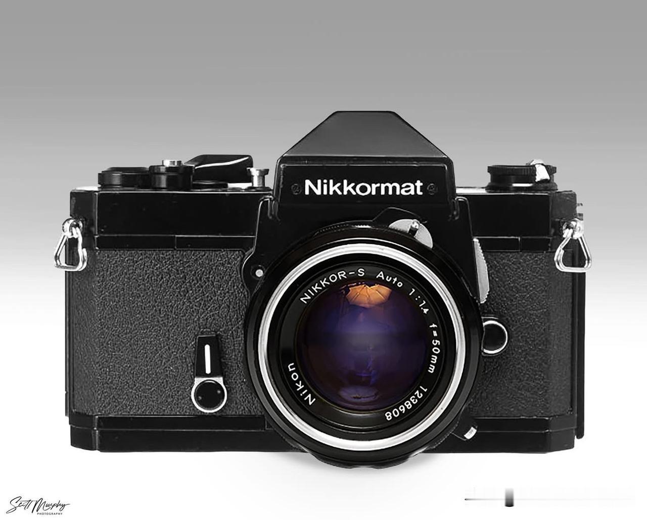 简洁，但很精致的Nikkormat FT2单反相机。


图中的这款单反是日本尼