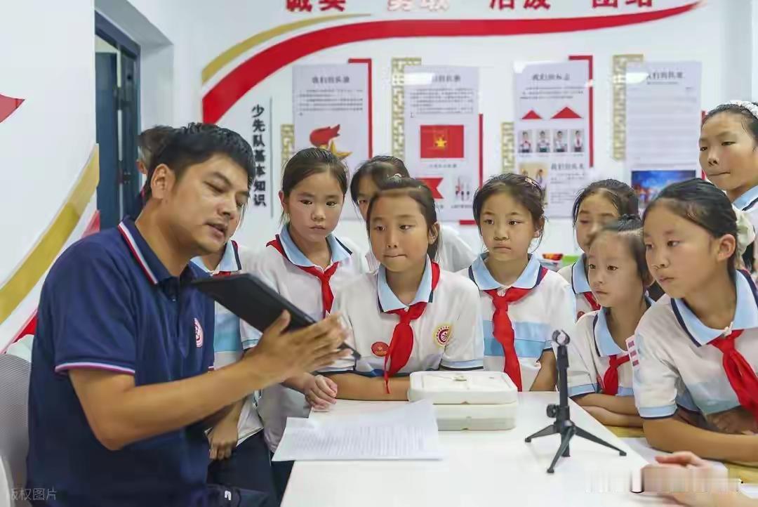 起名公司批量推出古风名字，看着惊艳，连父母都像念天书
8月31日，全国各小学启动