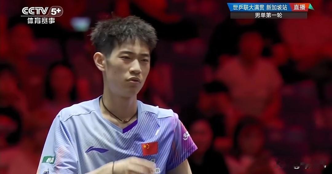 陈俊菘和张本智和的比赛，双方都是你一局我一局地打好球，彼此的失误都不少。其实，张