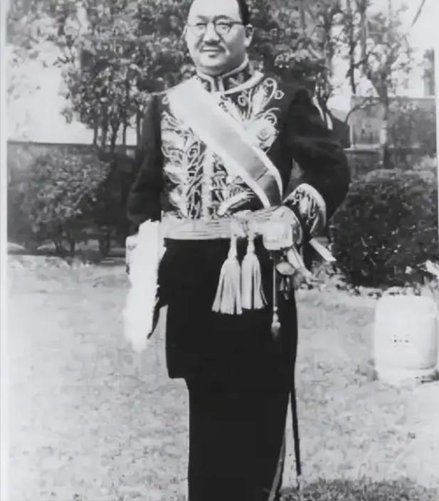 1967年8月16日，88岁的孔祥熙奄奄一息。临终前，他看着3岁的孙子，绝望地说