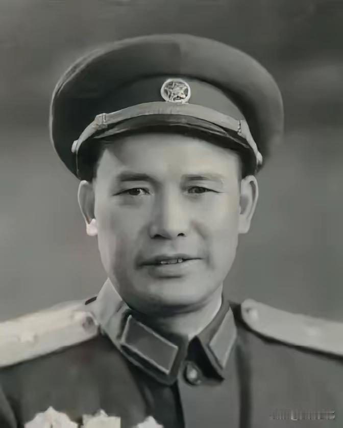 有个国民党代理排长带着22个弟兄投奔了红军，打了16年仗才升了半级，到授衔时候可