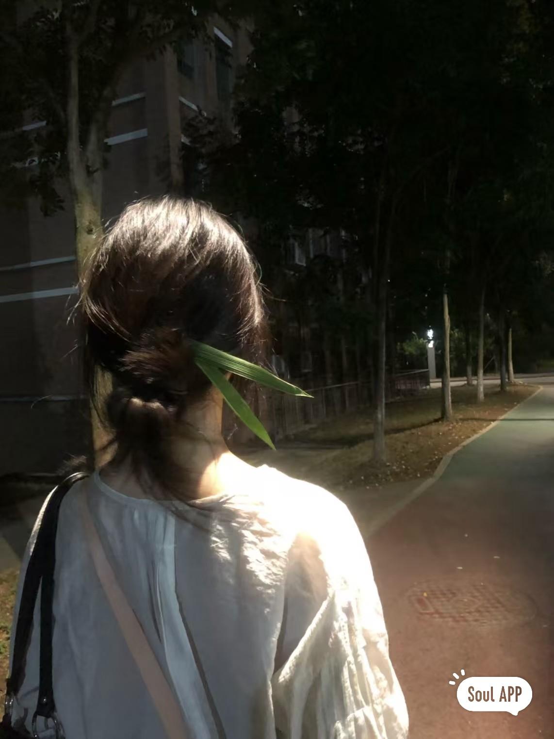有哪些美女让人过目难忘？她