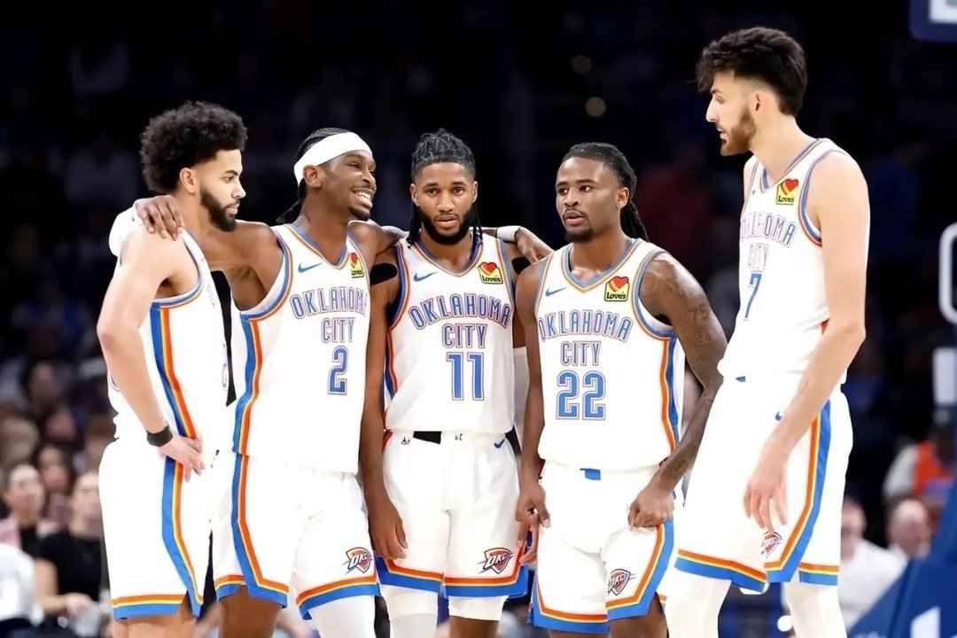 NBA本赛季雷霆队的主力阵容太豪华，可大可小，攻防均衡：1、亚历山大——身高19