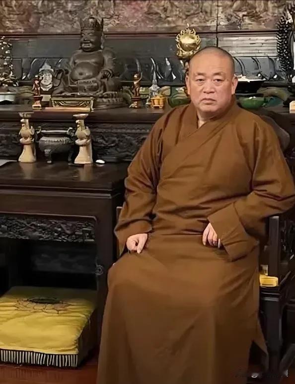 佛说：“你都有私生子了还念经吃斋，这不是伪佛吗？”
释寺长回怼：“人类如果不繁衍