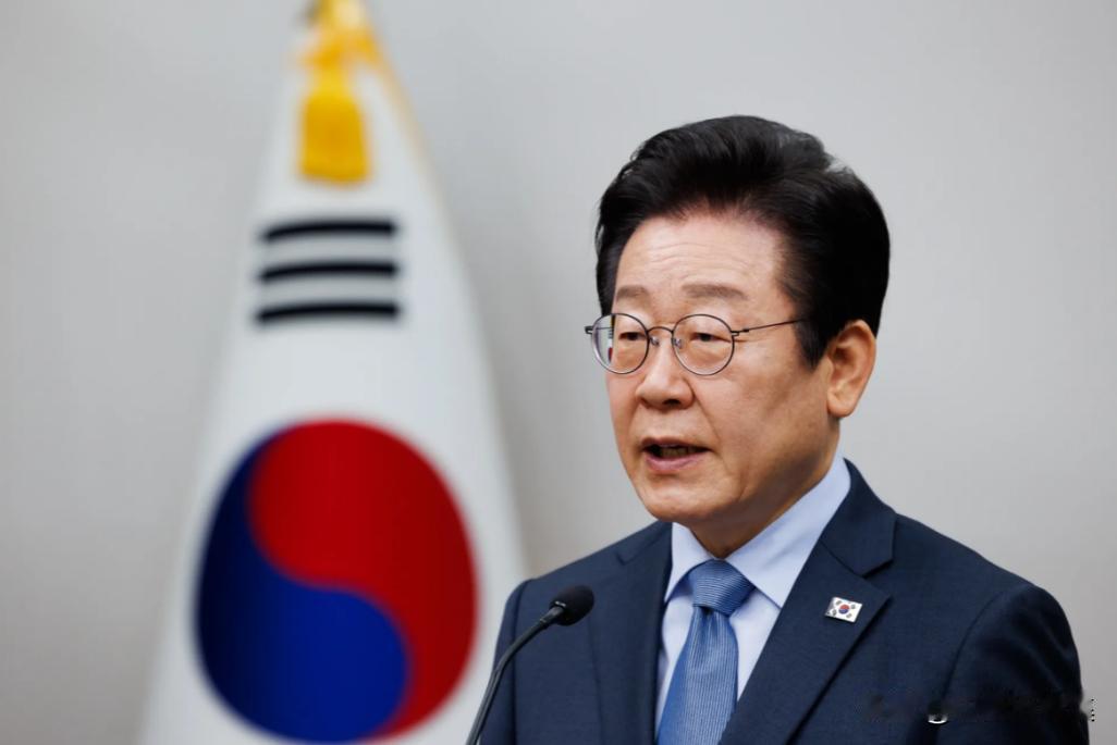 中日外交角斗愈演愈烈，韩国悄悄站队，叫停韩日联合演练

东北亚这阵子的气氛本来就