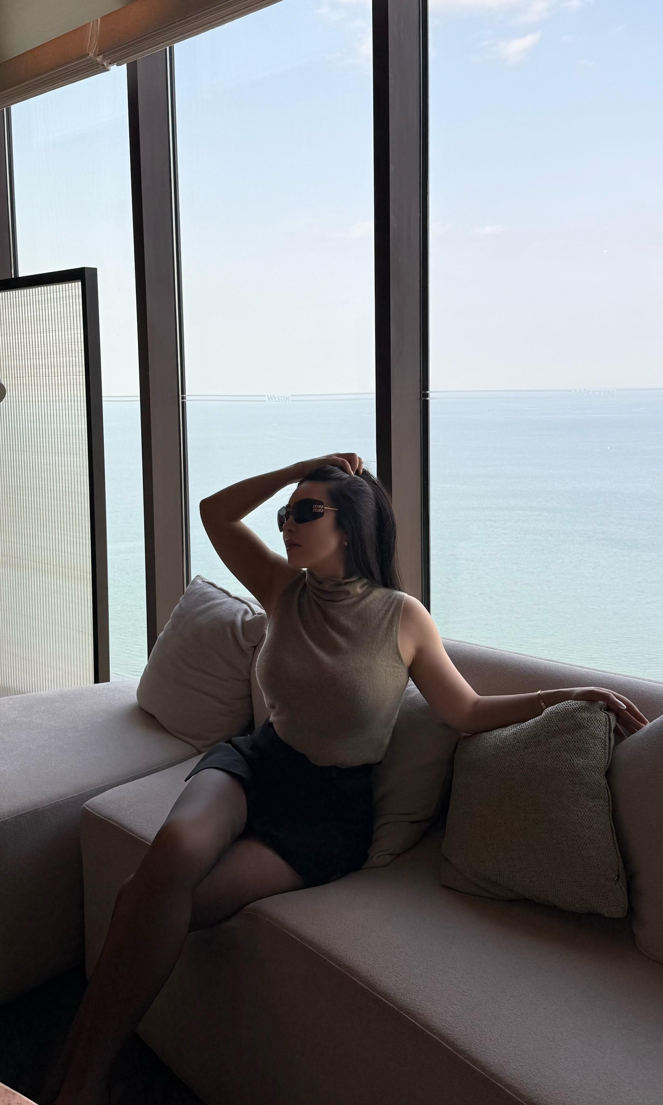 创作灵感 酷酷的小姐姐 超a小姐姐 高级感 凹造型时候到了