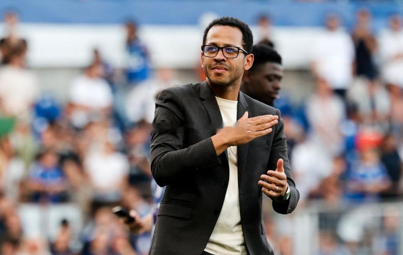 切尔西与水晶宫的英超联赛开始之前，罗森尼尔在赛前被问及关于穆德里克的话题，他表示