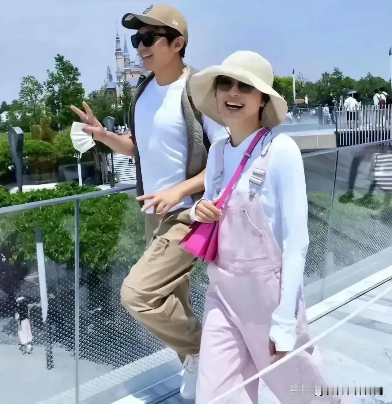 邓超和孙俪怪不得分不开呢？原来是因为邓超离不开孙俪，离开孙俪生活技能一点没有！