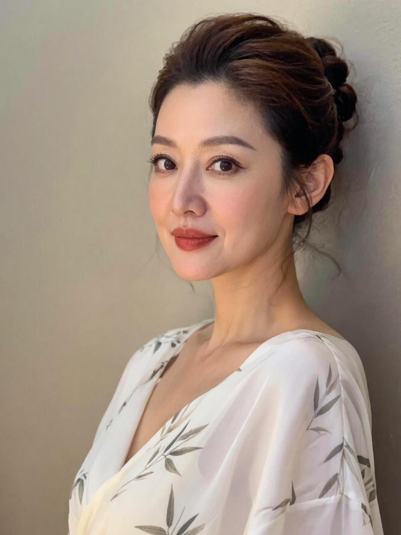 不想做别人羡慕的模样，只做心中的自己。