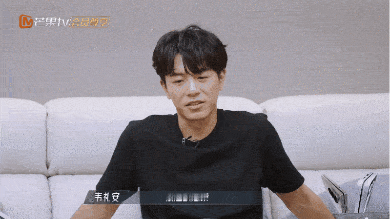 《披荆斩棘》的舞台上，徐海乔尽情展现自己✨演技、唱跳都非常在线，没想到曾被拒绝这