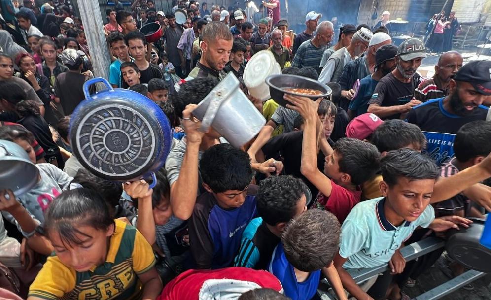 当美伊战火占据全球头条，没人注意到，加沙已在以色列的围困中熬过了877天。

2