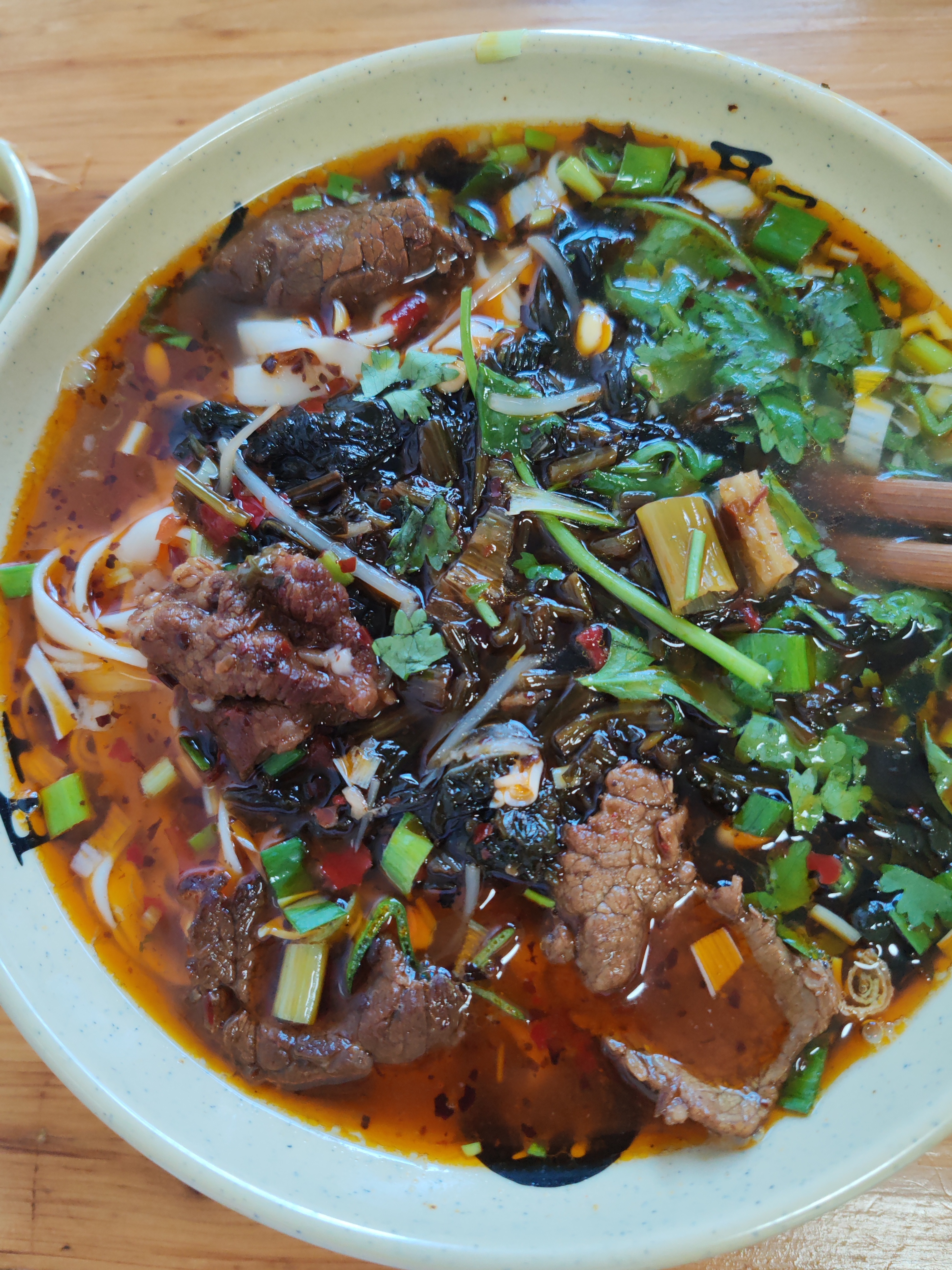 吃碗面，乐一乐。八月，顺风顺水！ 