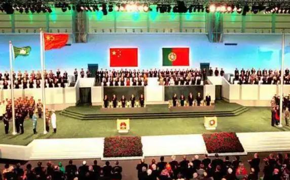 澳门回归二十六年，零独立运动，零街头暴乱，零亲台亲美风波。很多人以为是澳门人天生