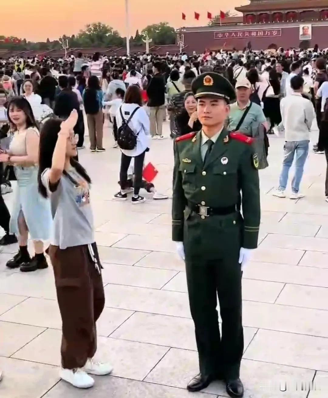 建议适当出台扰乱执勤任务法[握手]