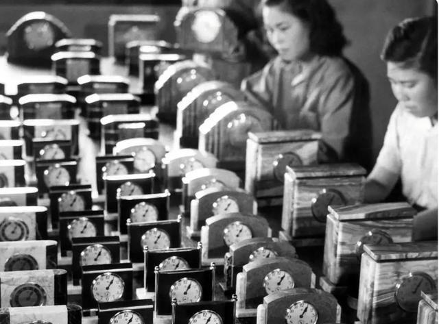 同是战后重建，中国为什么不如日本发展的快？

日本，尽管战败，但其战前工业强国的