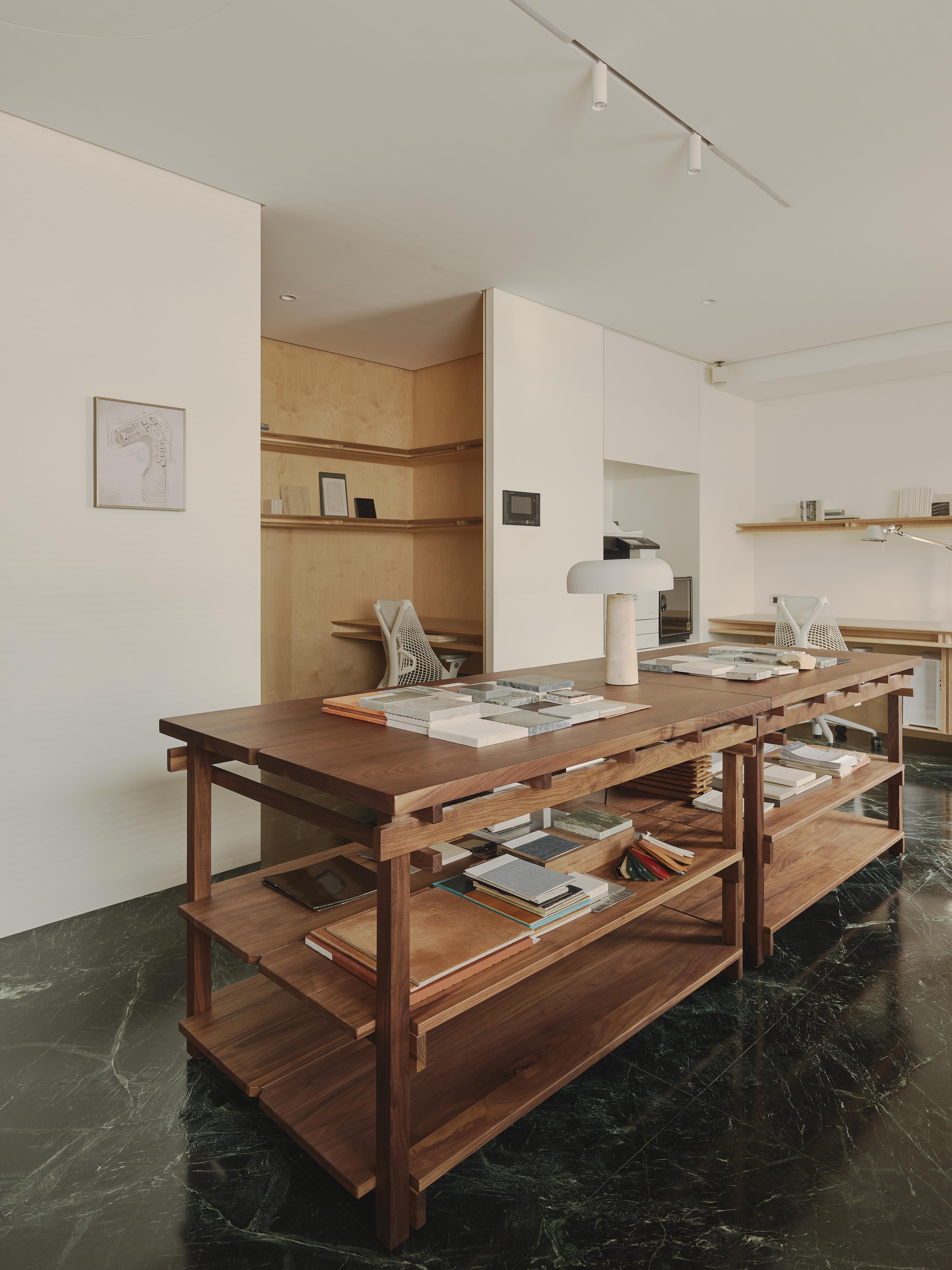 他们如水一般，承载时间与变化。无论是入选2025 The A-List...