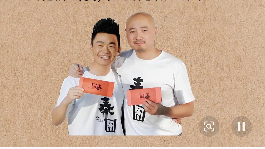 原来当年徐峥拍《港囧》时刚开始准备花500万请王宝强出演的，在多次沟通后，王宝强