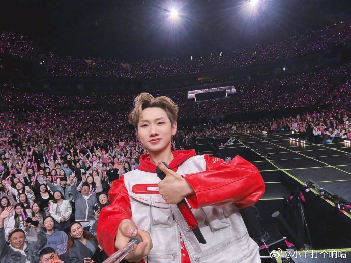 汪苏泷你没按格式汪苏泷这“格式886”回复也太有梗了！活人感拉满，隔着屏幕都能感