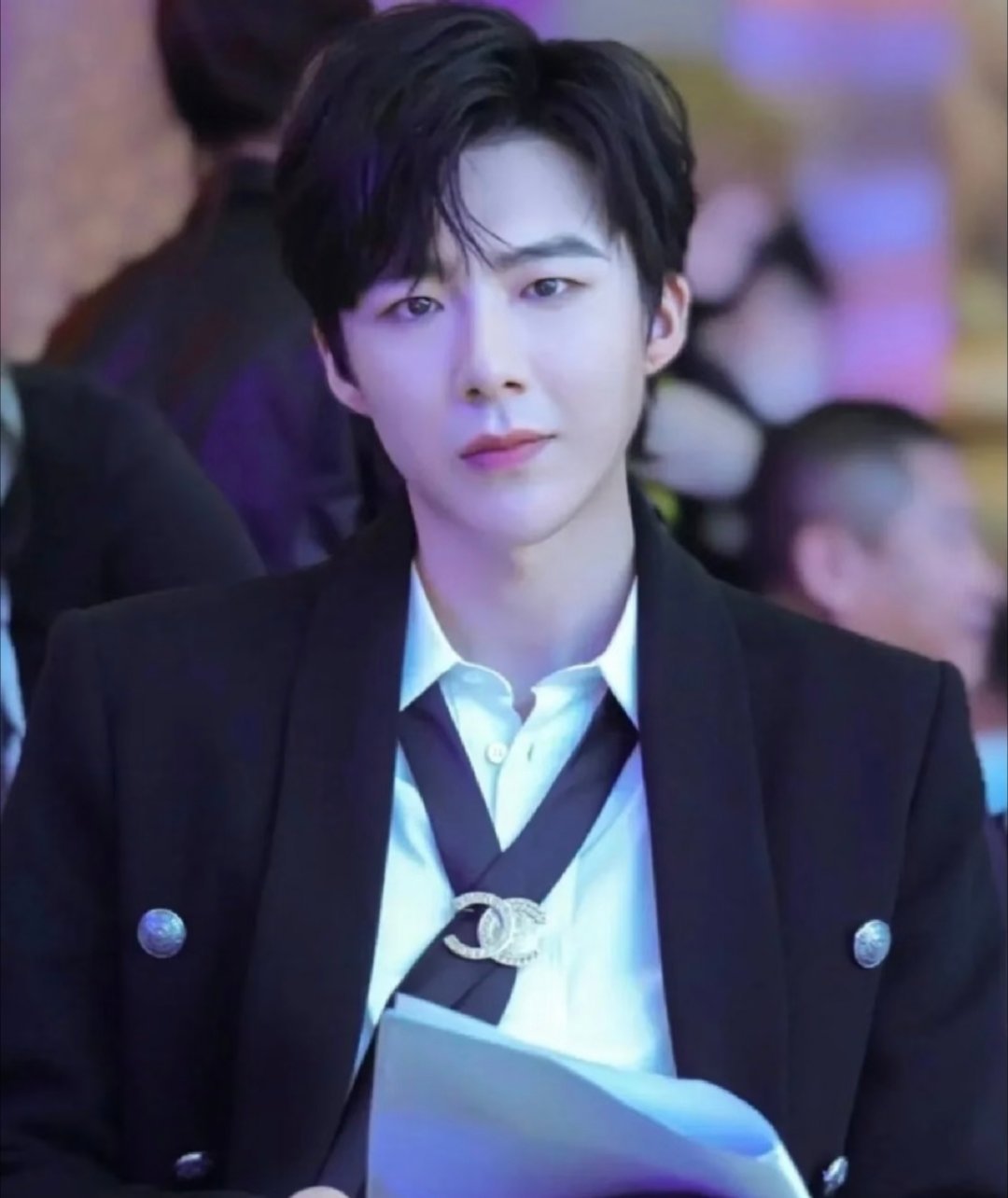 刘宇宁听粉丝语音眼眶红了谁说偶像和粉丝之间隔着山？用心换心，彼此都懂。那份纯粹的