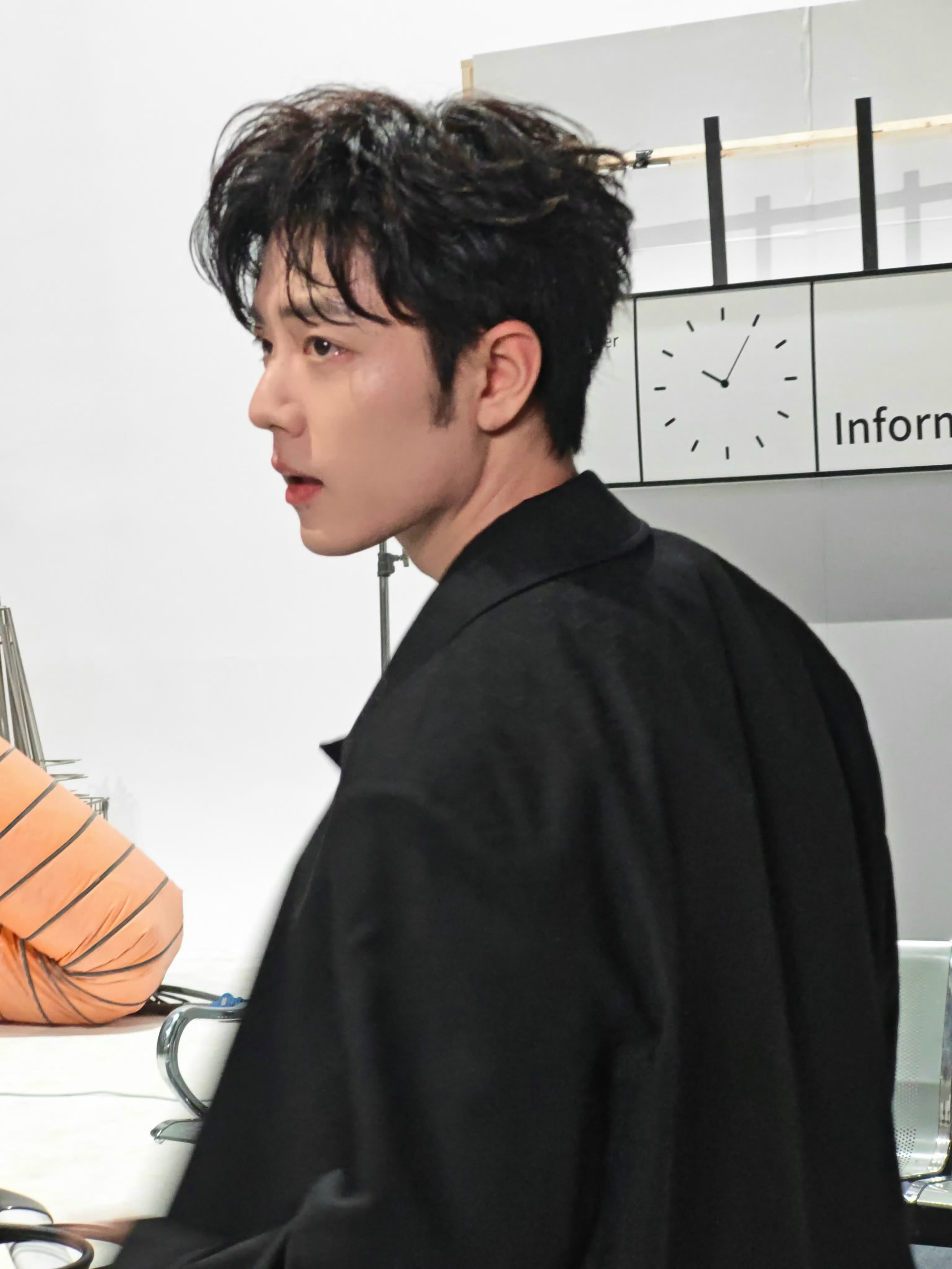 橘子早安趴肖战  侧颜这一块