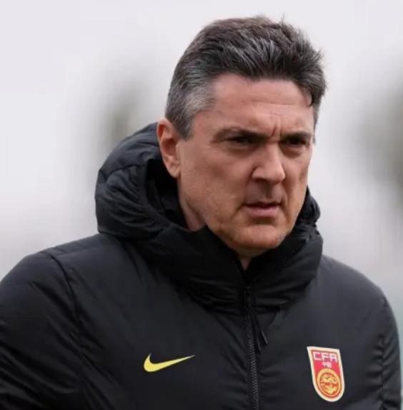 U23 国足主帅安东尼奥赛后采访都说了什么？

安东尼奥赛后直接夸起了球队！他说