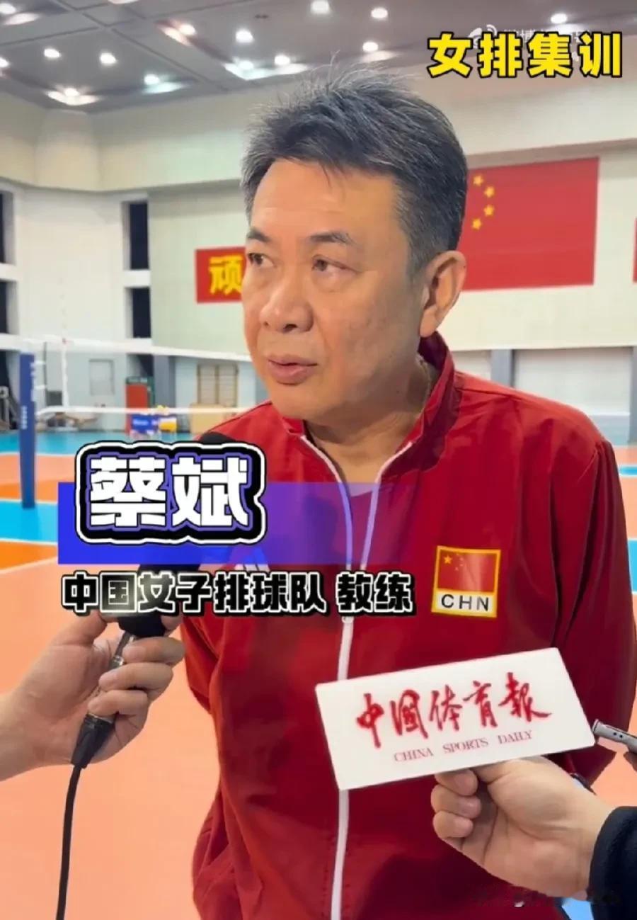 能力不够不能靠炒作来凑
       一个两年多时间远离排球场的前中国女排队员，
