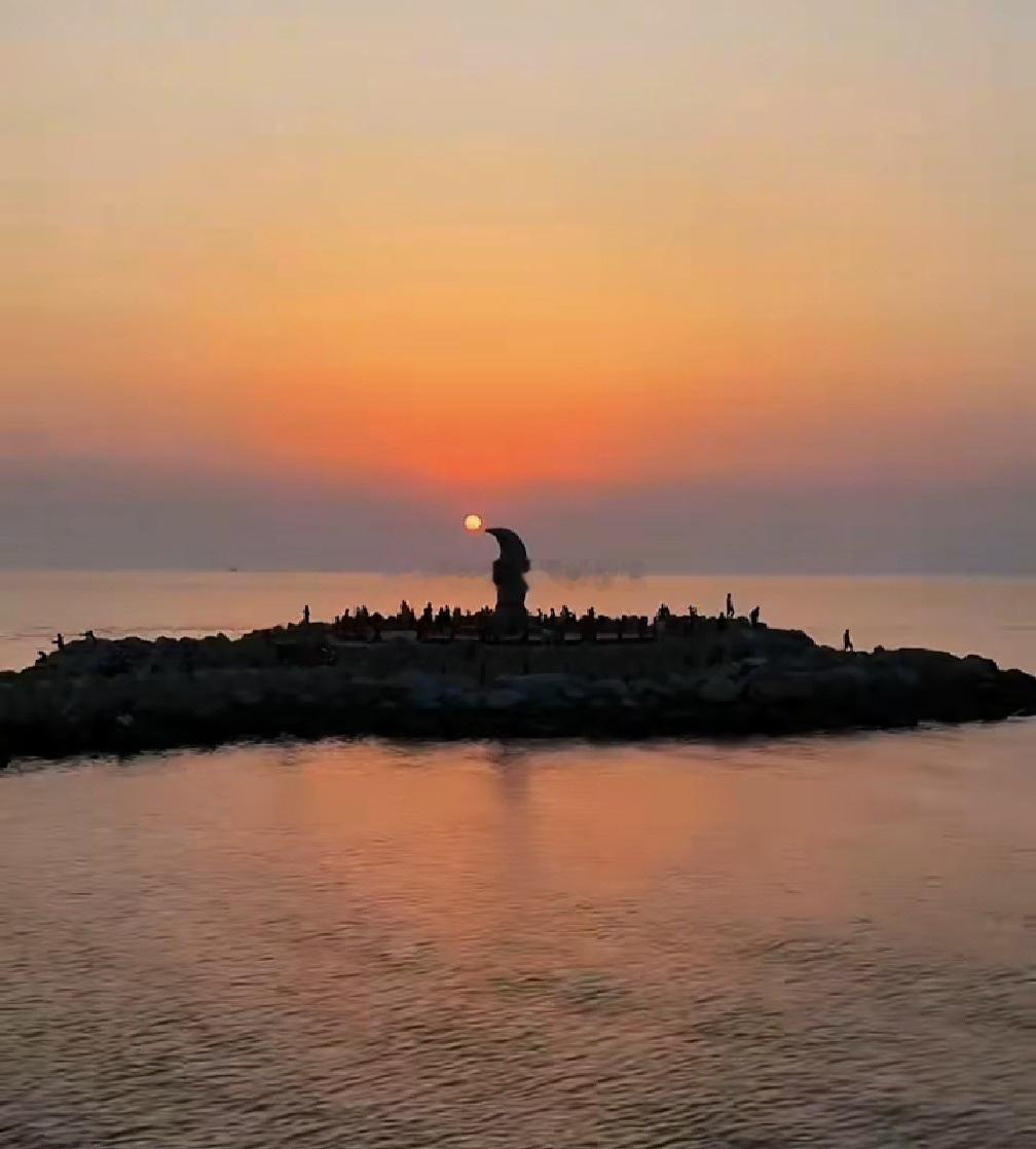 晨曦微露，晚霞夕照 