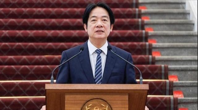 张亚中先生曾发声，把话挑明：在中华复兴的冲刺阶段，台湾绝不充当拦路石。分裂不是选