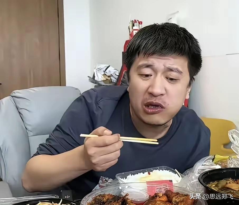 张雪峰给大家一个警告
凡是草根出身的人
不是怕累着，而是怕没有活力干



张老