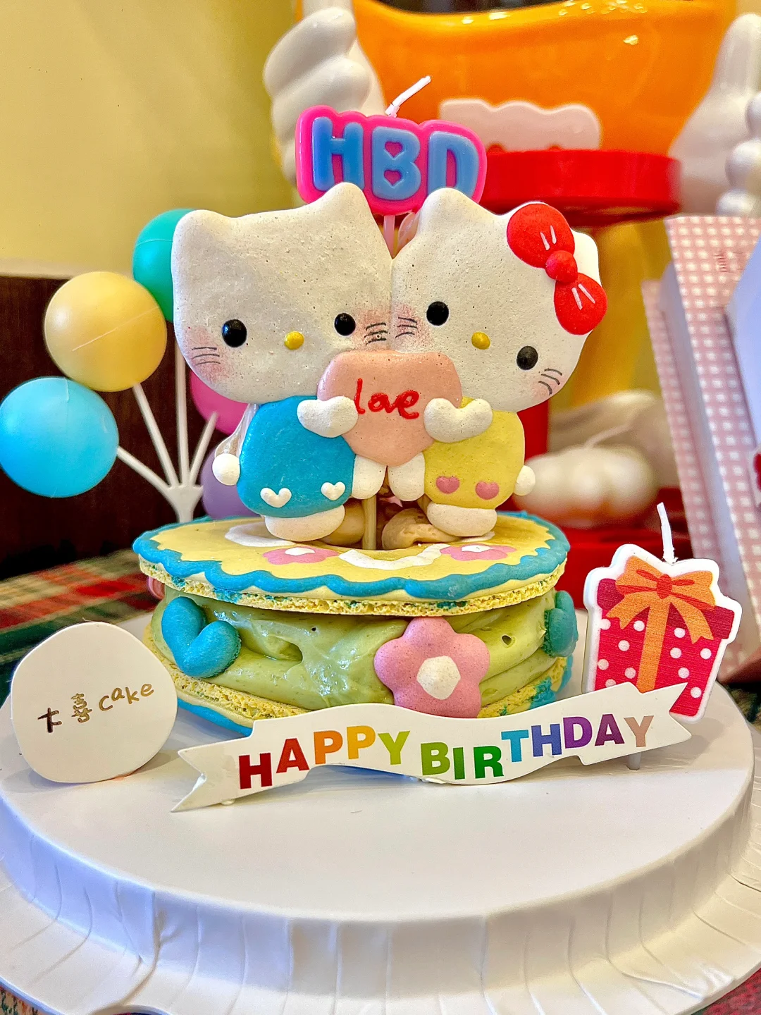被hello kitty马卡龙可爱晕啦！