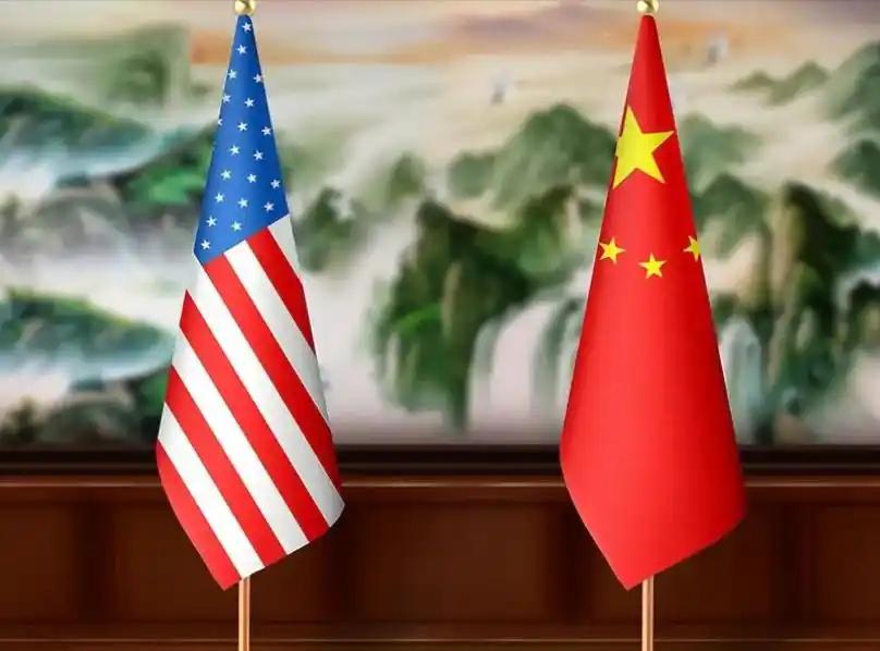 看今天两位领导人的视频，又是咬耳朵、又是握手，我估计高华和恨国党们要疯，因为他们