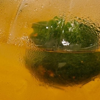 生活手记耕耘收获，天道酬勤。人生只要努力，就会有希望。永远不要说‘不’，要知难而
