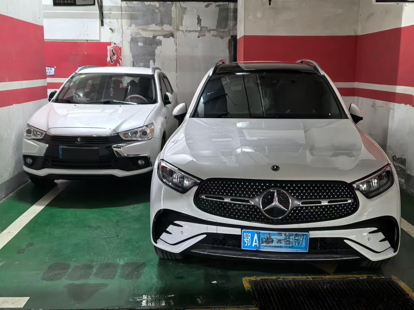 上门提车小姐姐的三菱劲炫她换了台奔驰GLC300 