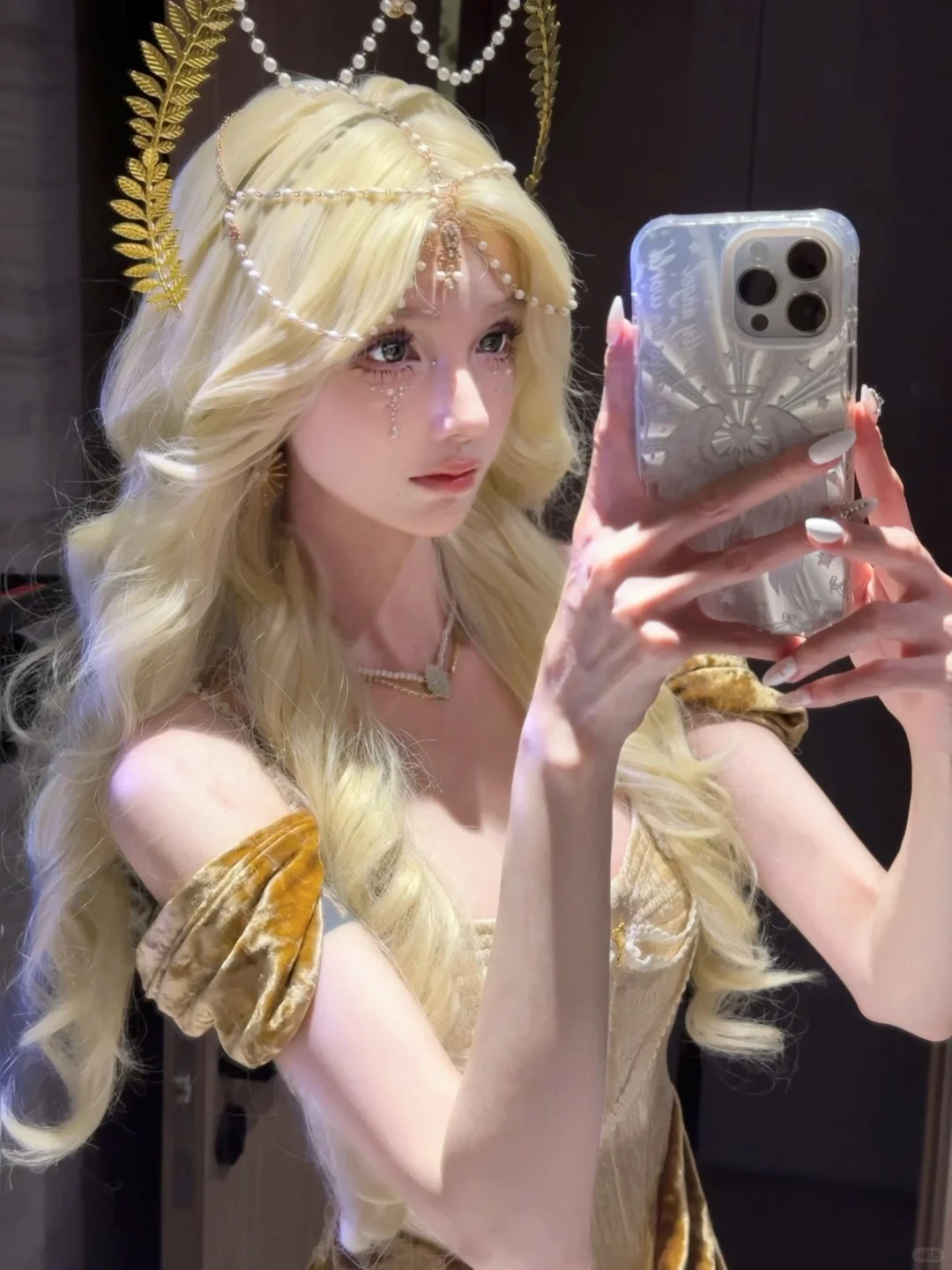 Golden goddess🪞