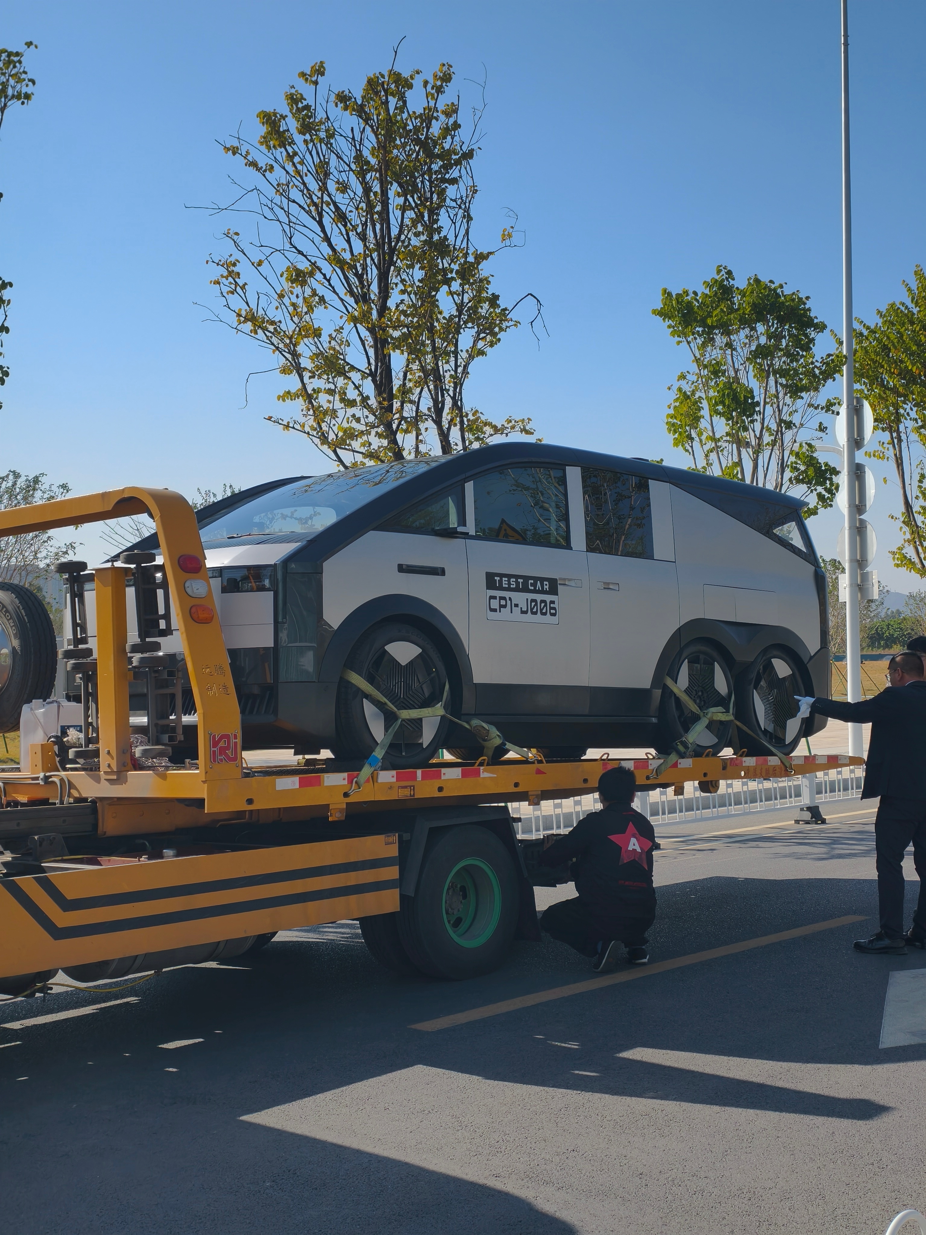 飞行汽车，好多平常见不到的玩意儿