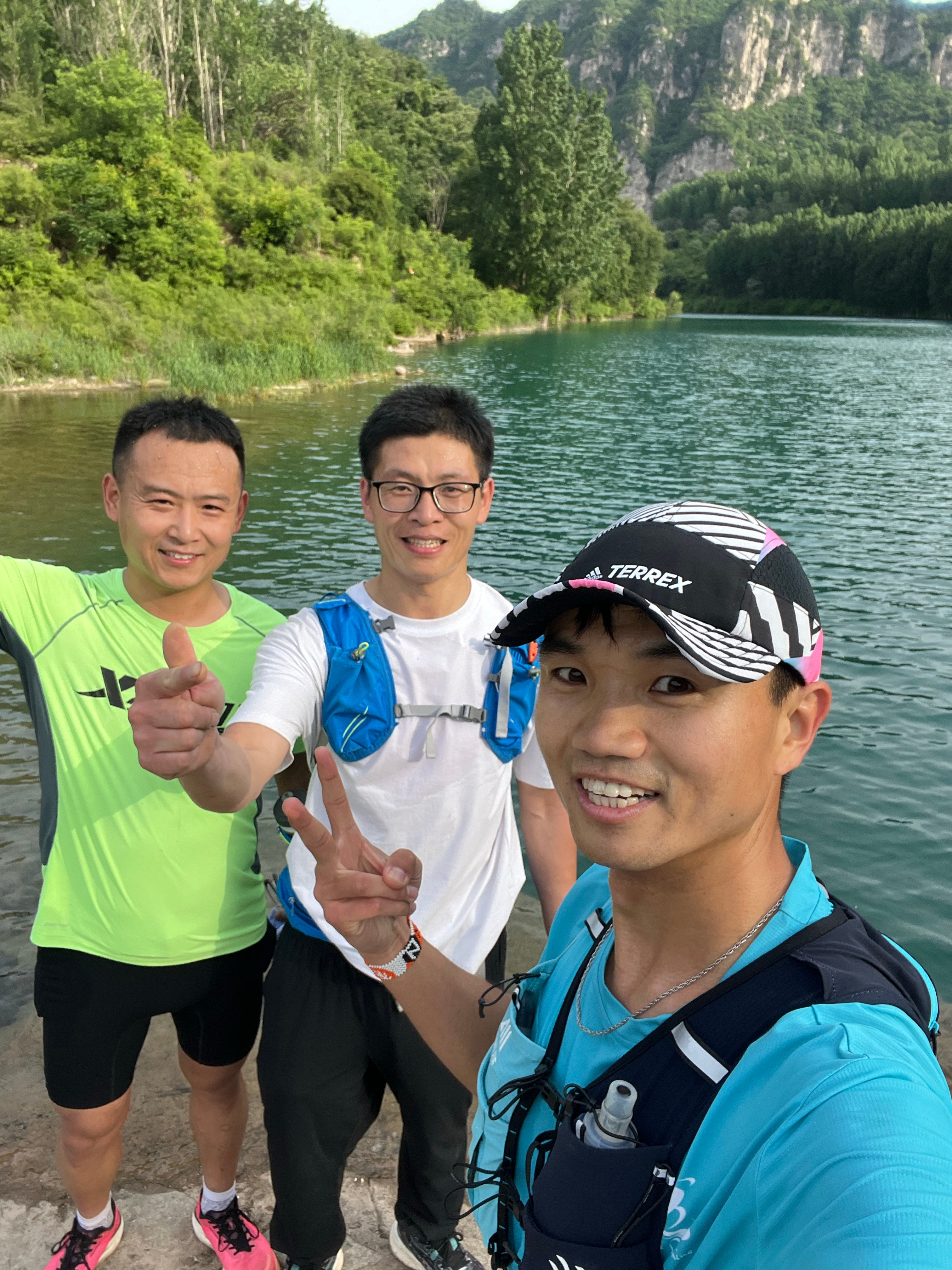 今天的能量来自于山野跑步