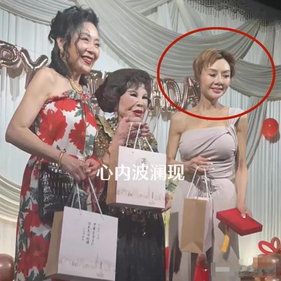 古天乐版《神雕侠侣》中黄蓉扮演者魏秋桦，过65岁大寿，众多老牌港星现身，最引人注