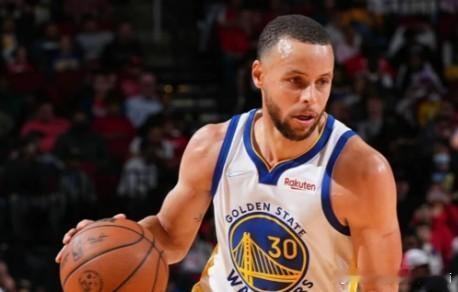 库里48分，单场12个三分球让整个开拓者球馆数次爆发激烈的客队掌声，37岁高龄的