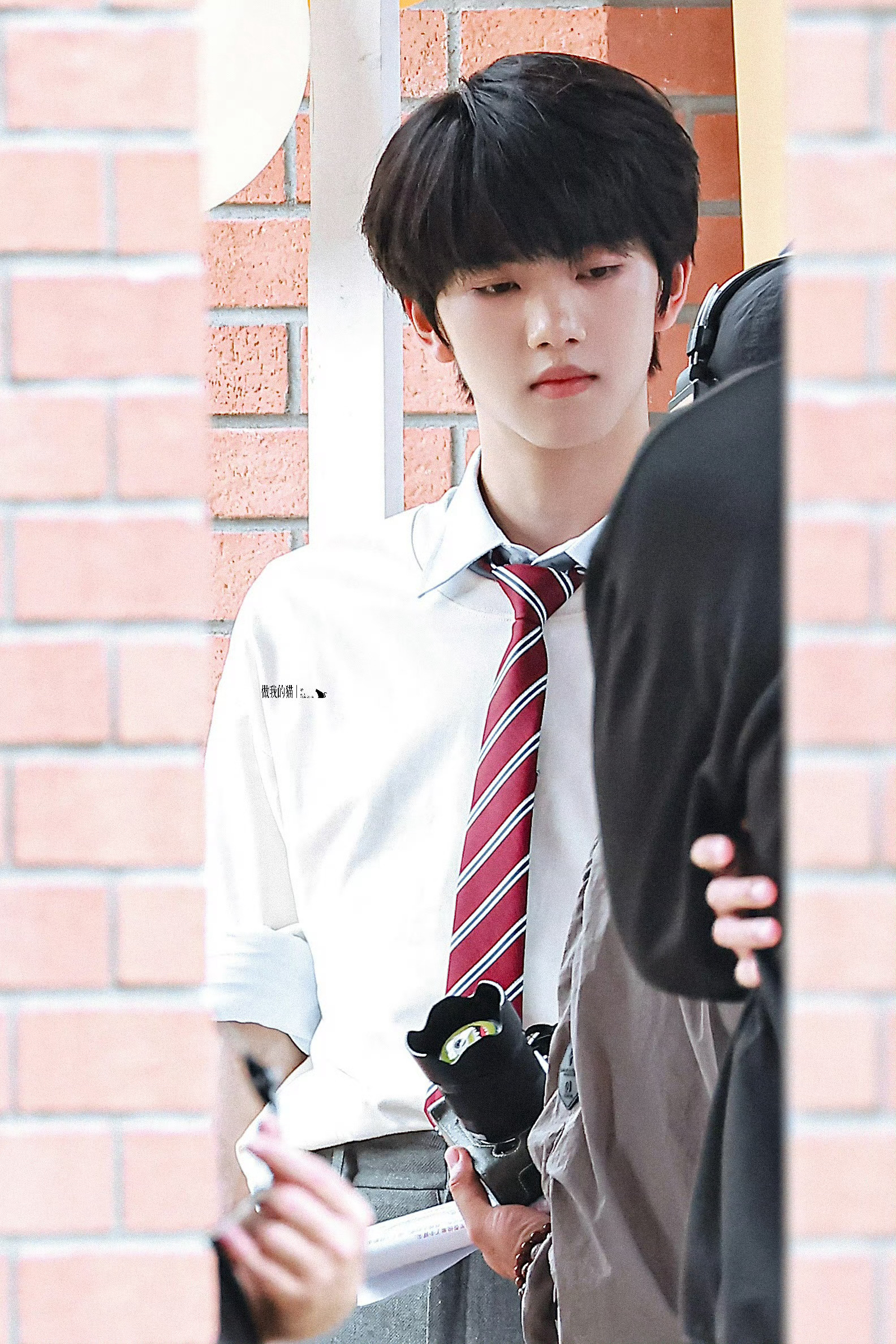 张函瑞徐安博 张函瑞今天新剧路透，颜值好帅而且身材真的很好，完全学长模样