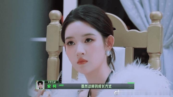 周柯宇被骂跪了周柯宇只要跪得够快就不会被骂 被指责恐吓小孩，周柯宇本想解释。但听