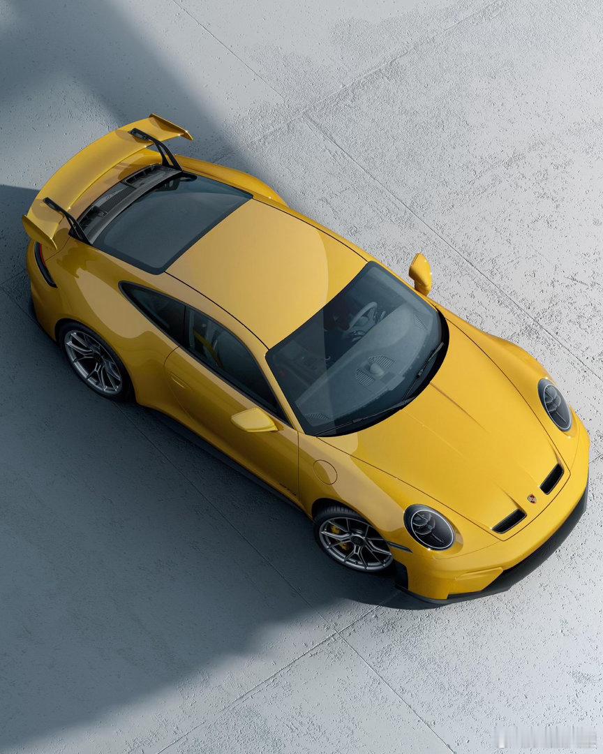 又来搞搞新意思波子GT3全新碳纤维选装包，可以将“鼻哥窿”通后入气变成碳纤维材料