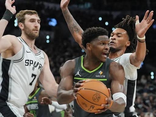 NBA 明尼苏达森林狼VS圣安东尼奥马刺 主场韧性拉满！森林狼无惧马刺，受让稳稳
