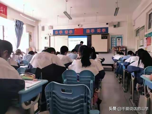 补课的不是学霸，伪培优的也不是!
学霸之所以能够成为学霸，绝对不是单纯的比别人多
