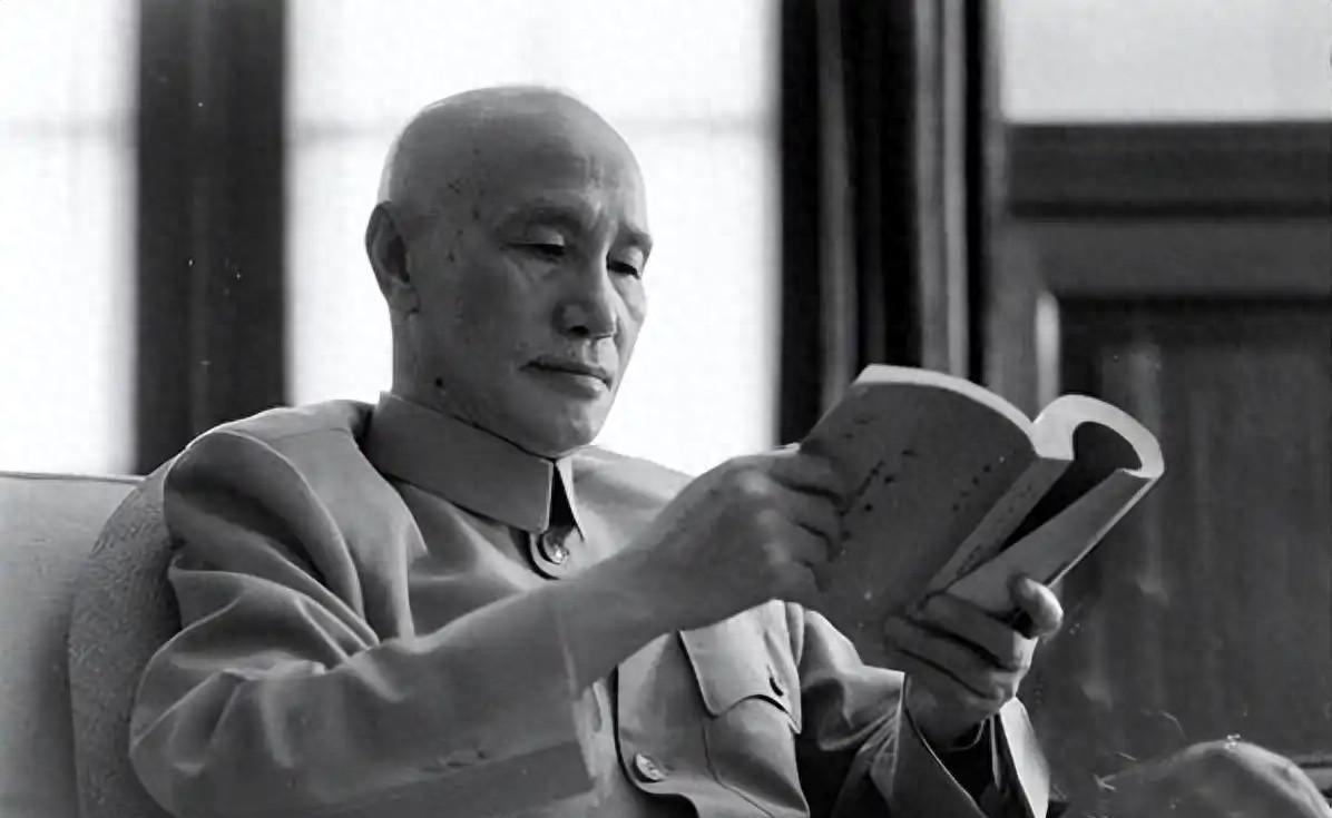 张学良软禁五十余年总花费有多少，蒋介石得知详细账单后为何情绪激动高呼娘希匹？
